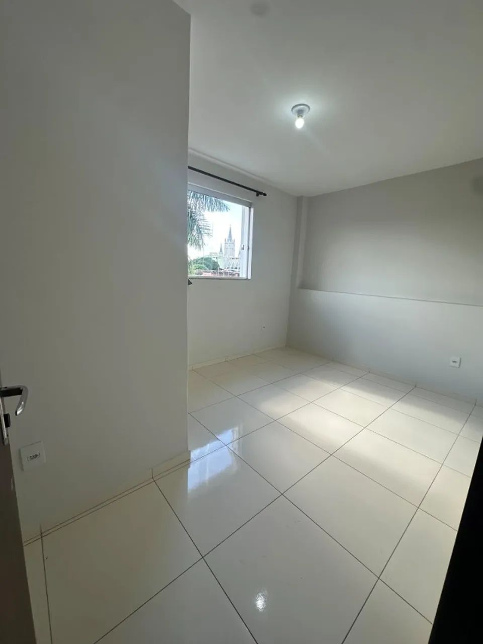 Alugo Apartamento 3 quartos| Centro