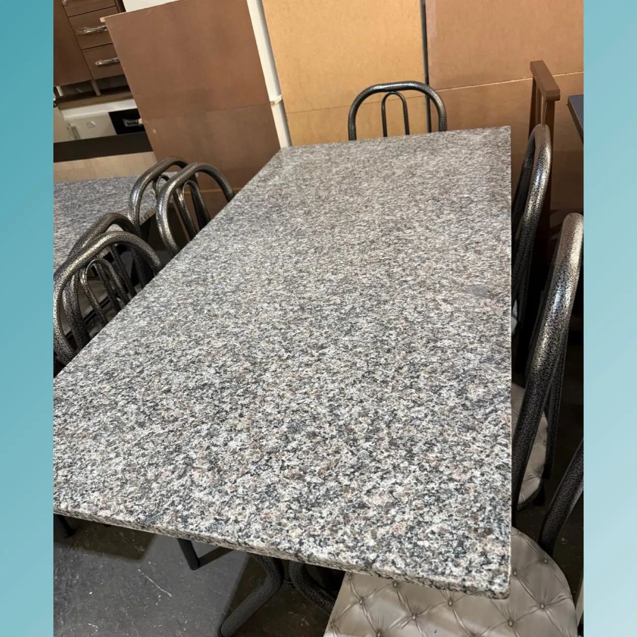 Mesa com cadeiras cadeiras nova - entregamos hoje 
