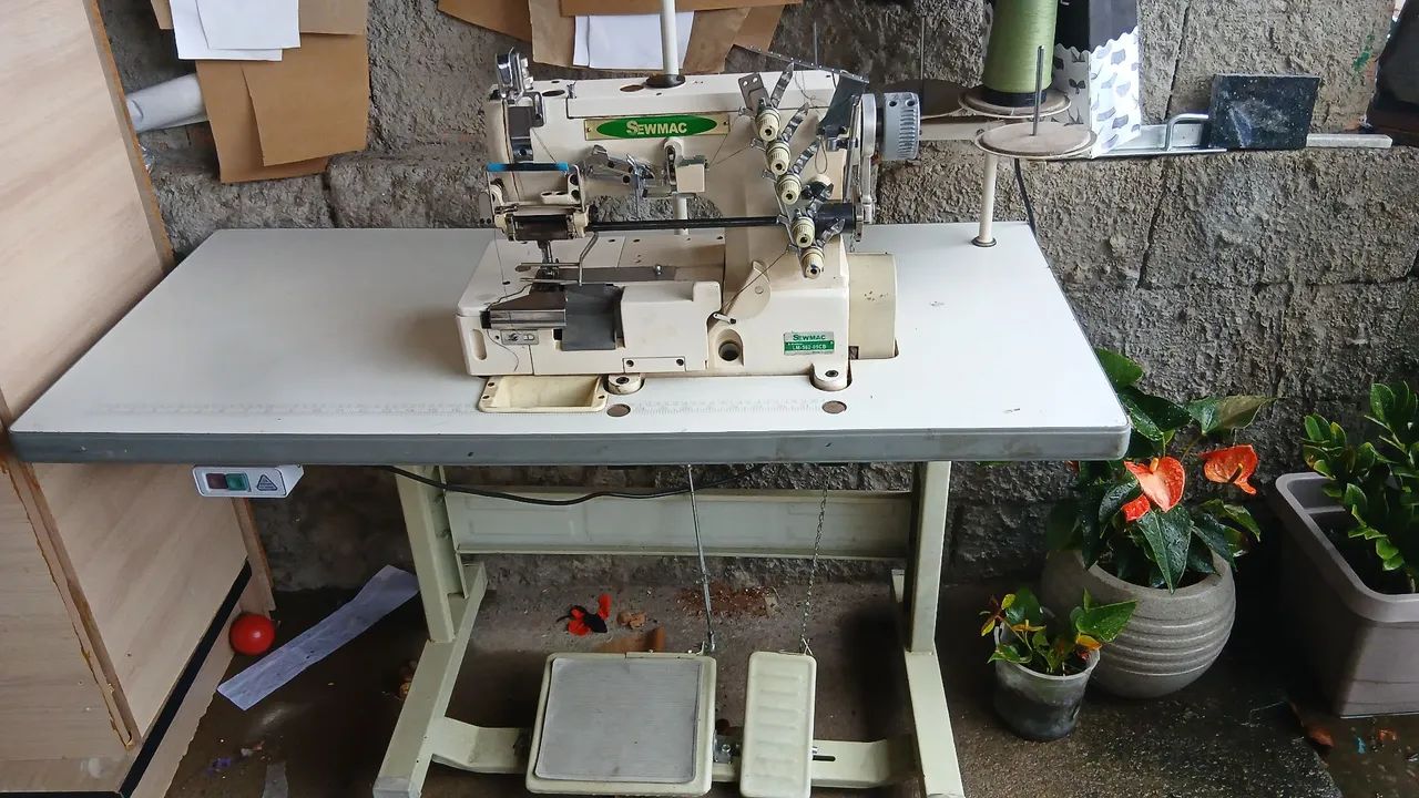 Vendo máquina Galoneira bt
