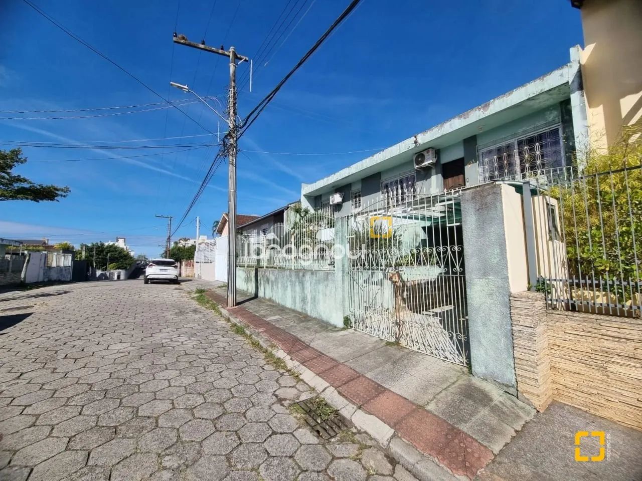 Casa 03 quartos com edícula em Coqueiros. - Foto 3