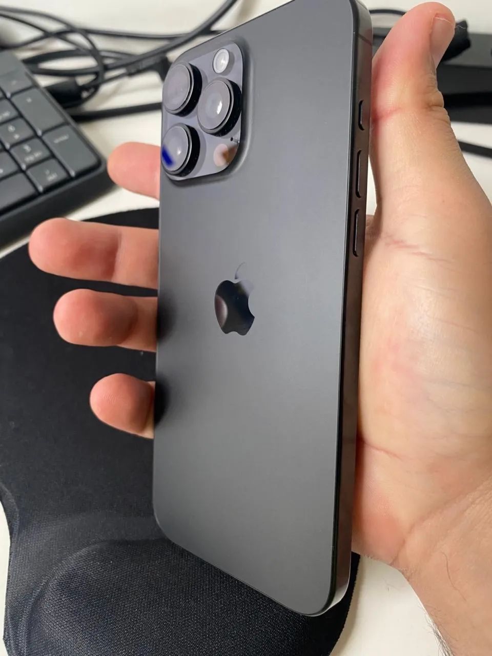 iPhone 16 Pro Max 512mb - Foto 3
