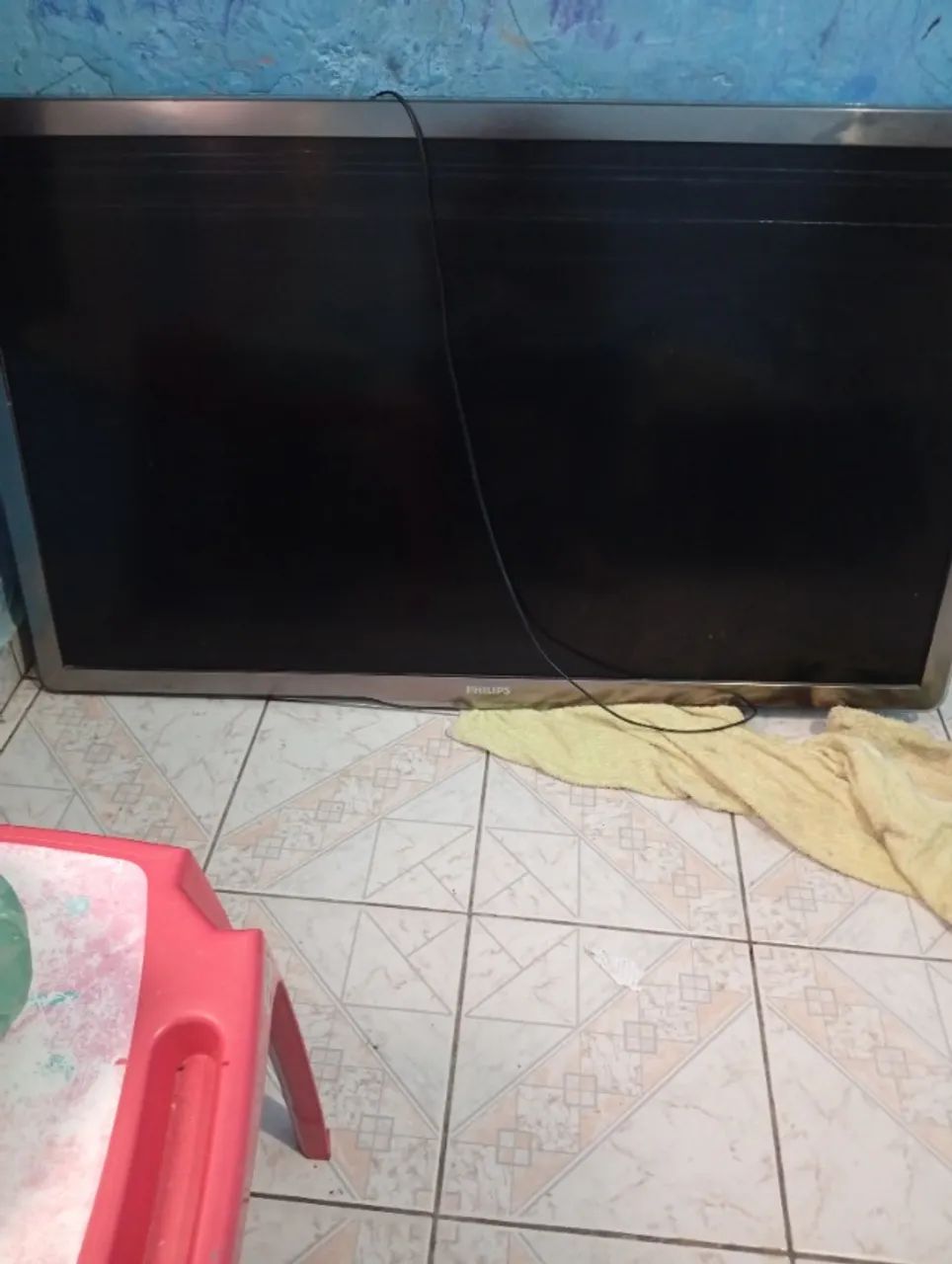 Tv com tela quebrada 