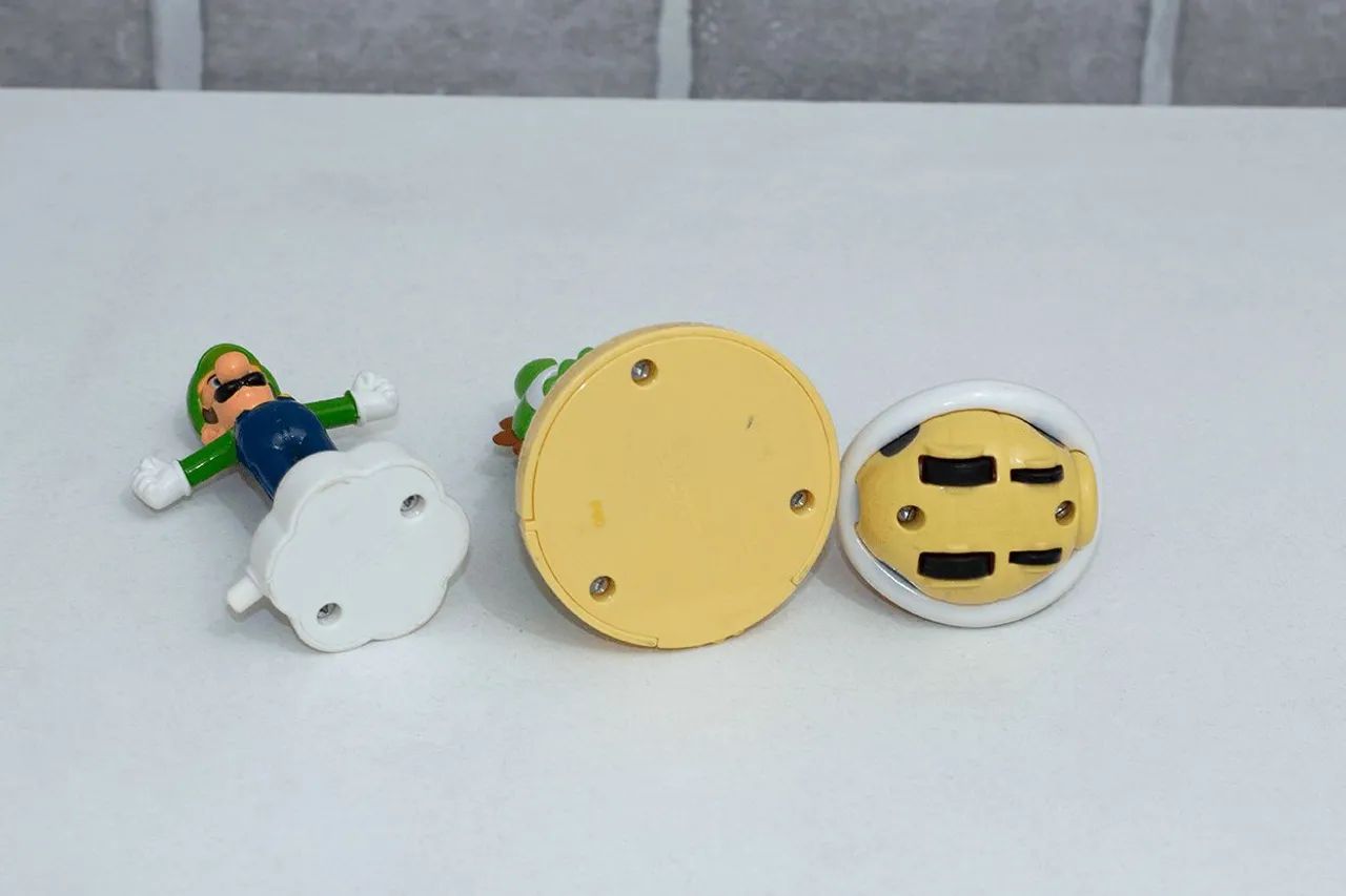 kit com 3 brinquedos Mario Bross McDonalds - Foto 3