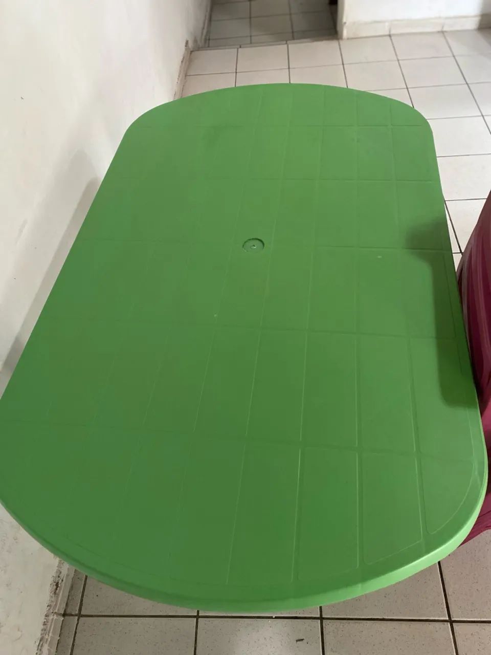 1 mesa com 4 cadeiras  - Foto 2