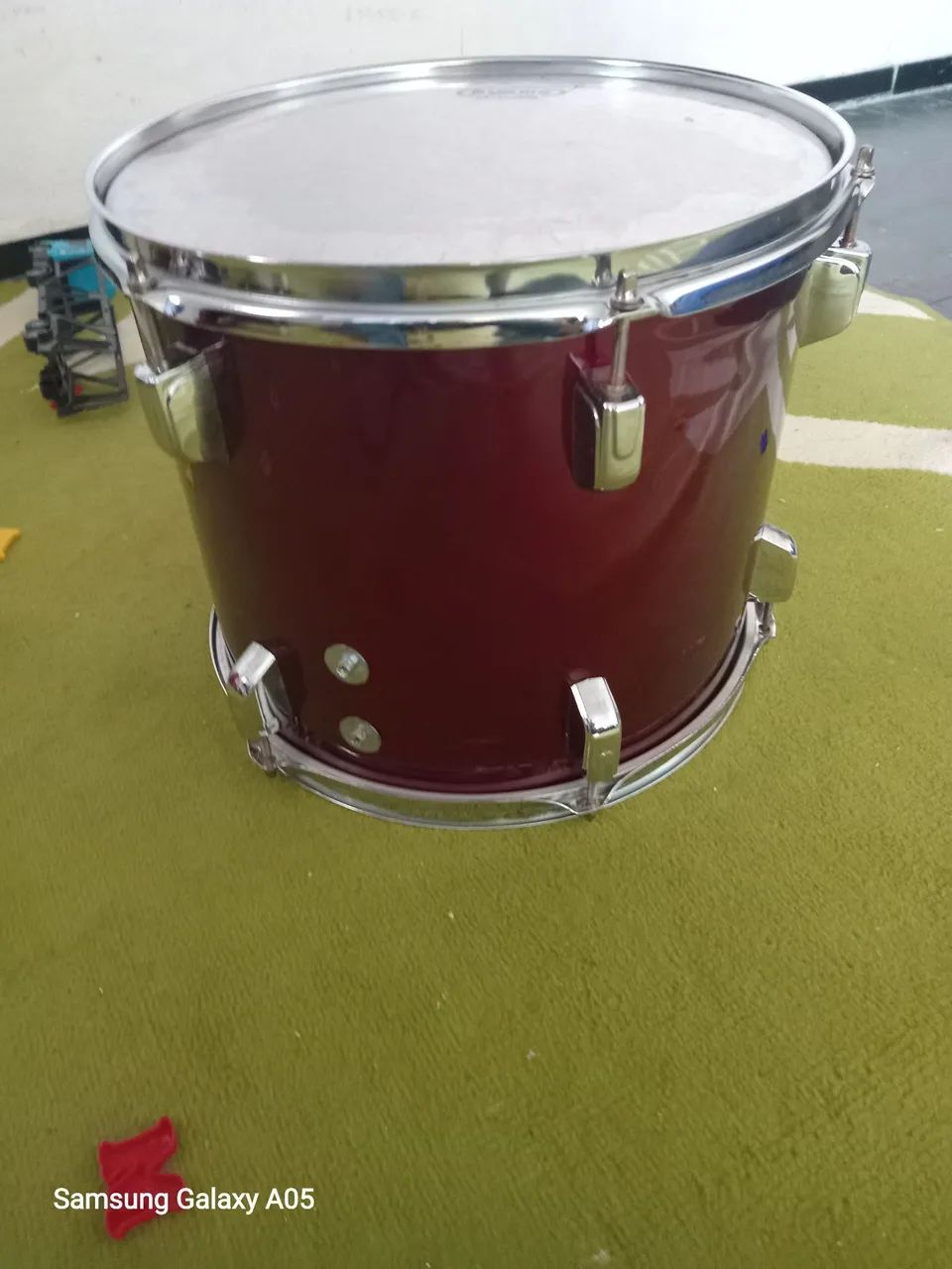 Ton de bateria 13"com pele evans