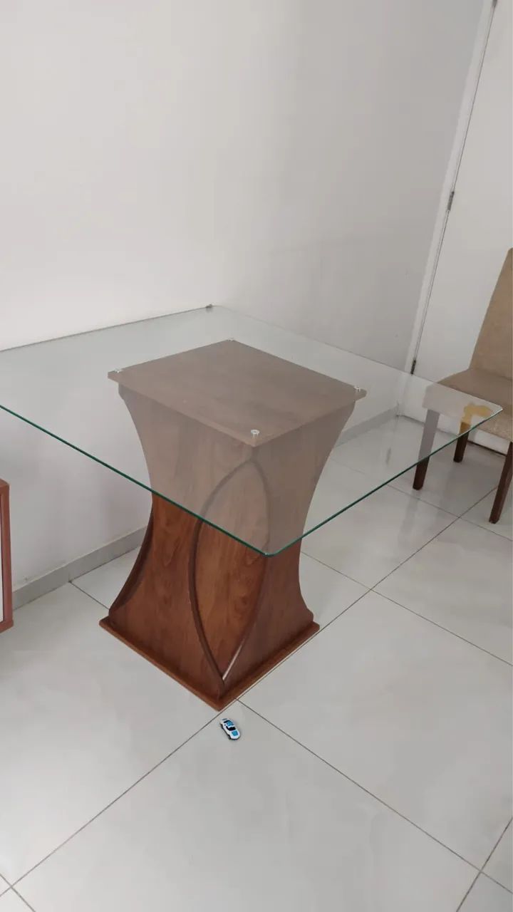 Mesa com 4 cadeiras  - Foto 2