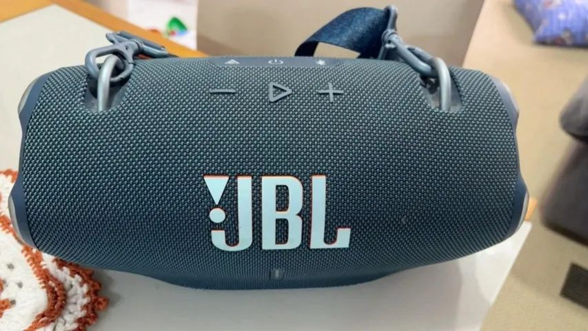 caixa de som JBL