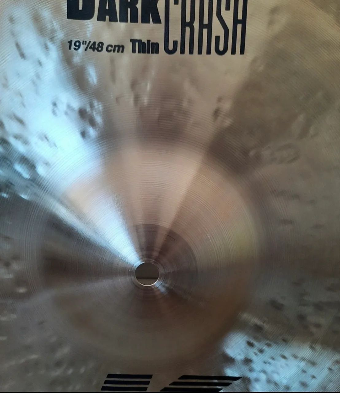 Prato Zildjian Dark Crash 19 NOVO - Instrumentos musicais - Turu