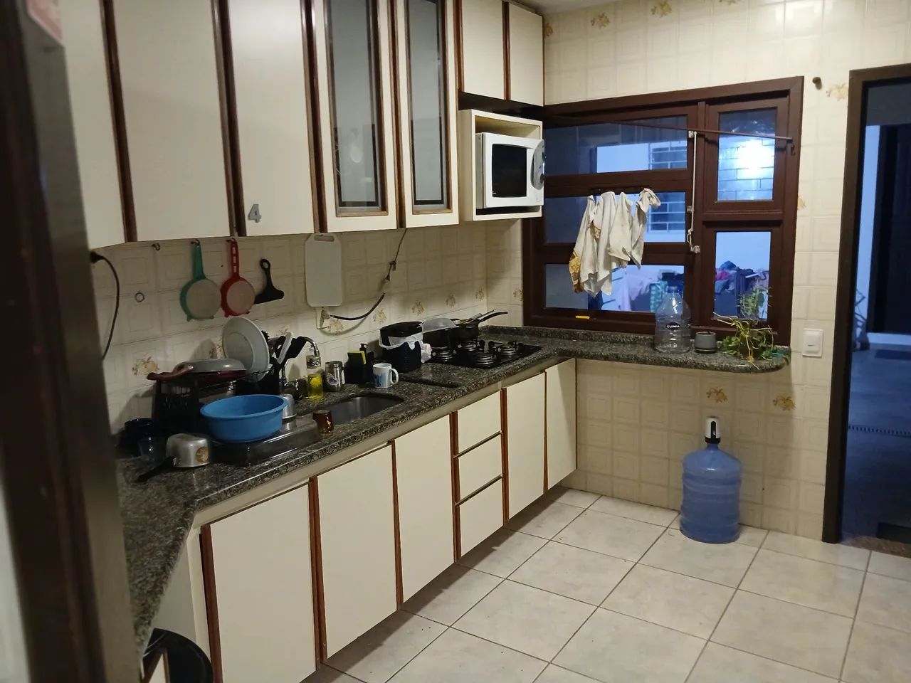Quarto individual em República somente para  mulheres - Foto 5
