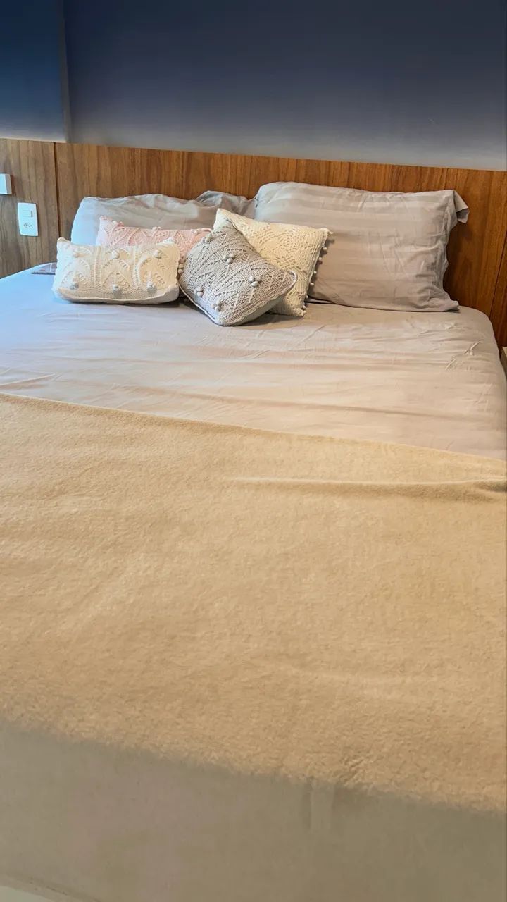 Cama Box com baú 