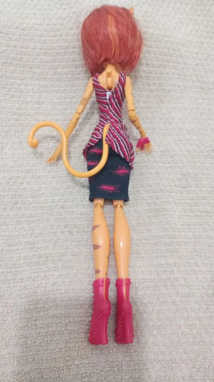 Boneca Monster high Toralei striper funcionando  - Foto 4