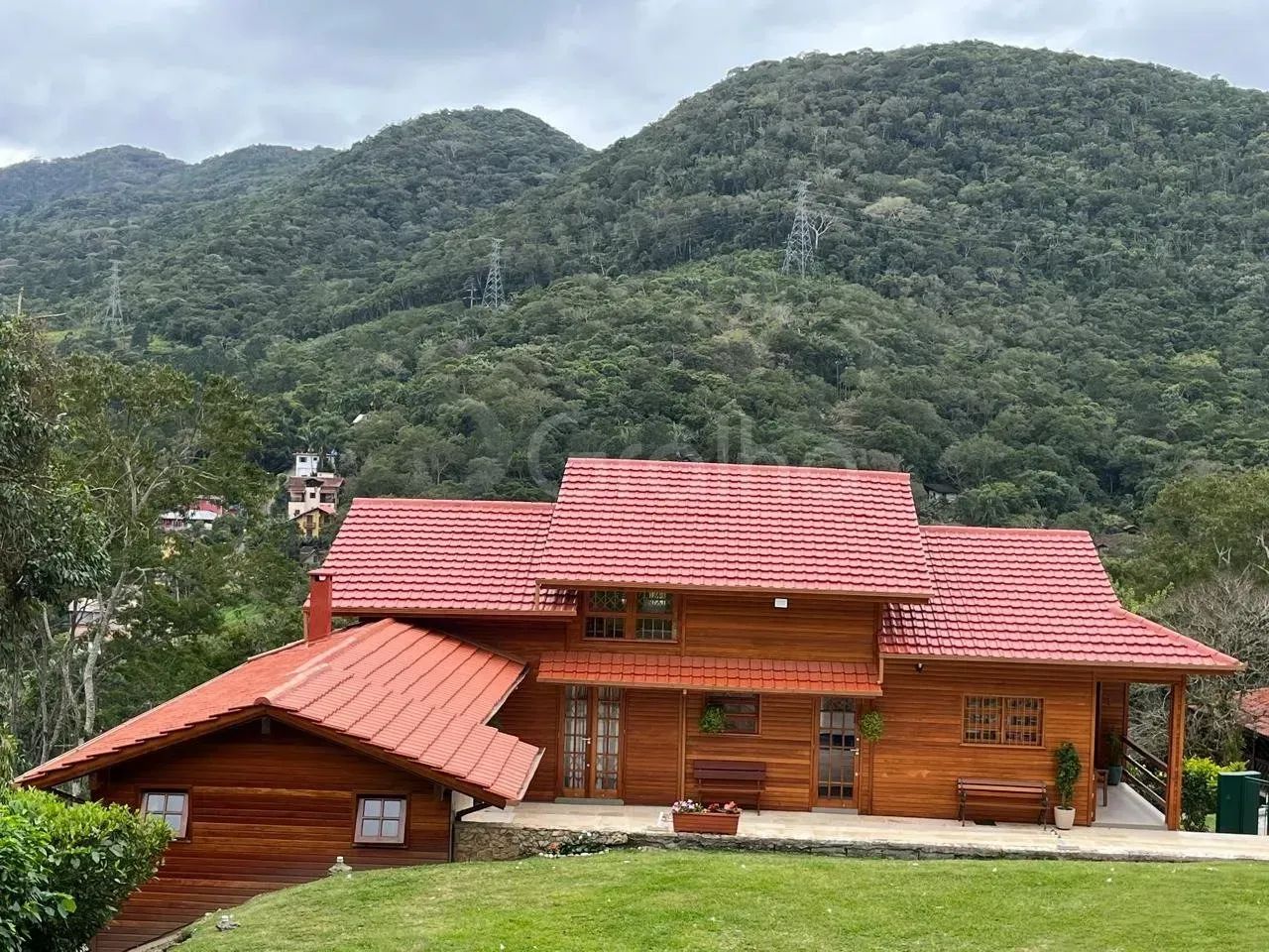 Imóvel para venda possui 360 metros quadrados com 4 quartos em Itacorubi - Florianópolis - - Foto 3