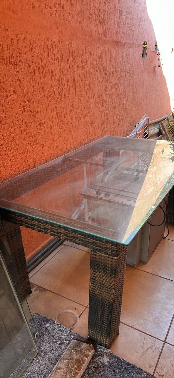 Mesa jantar tampão vidro 