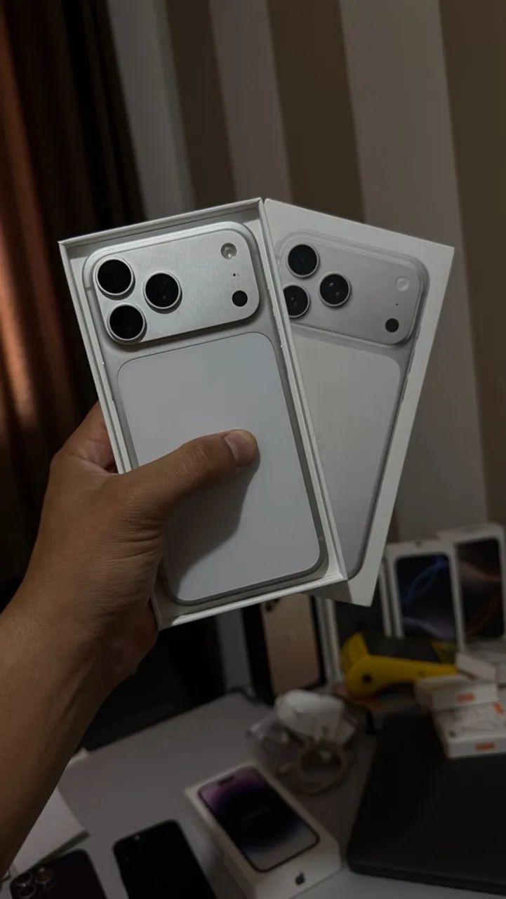 iphone 17 pro Max 256g silver  - Foto 3