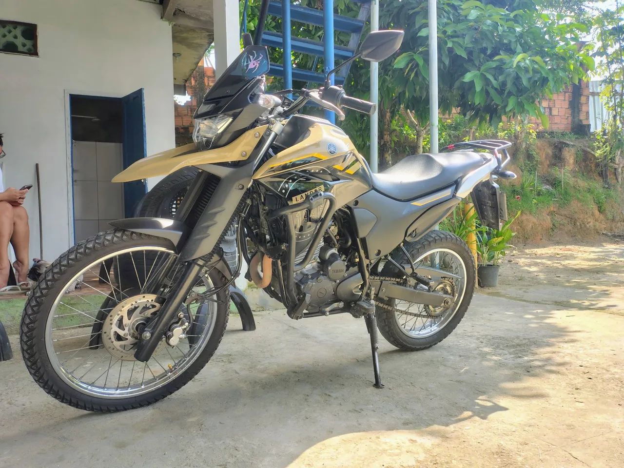 Lander 250  - Foto 2