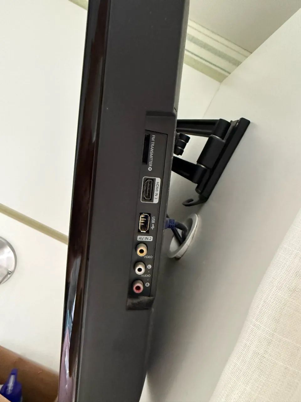 Tv Samsung 26 polegadas LN26C450E1M com braço de parede - Foto 3