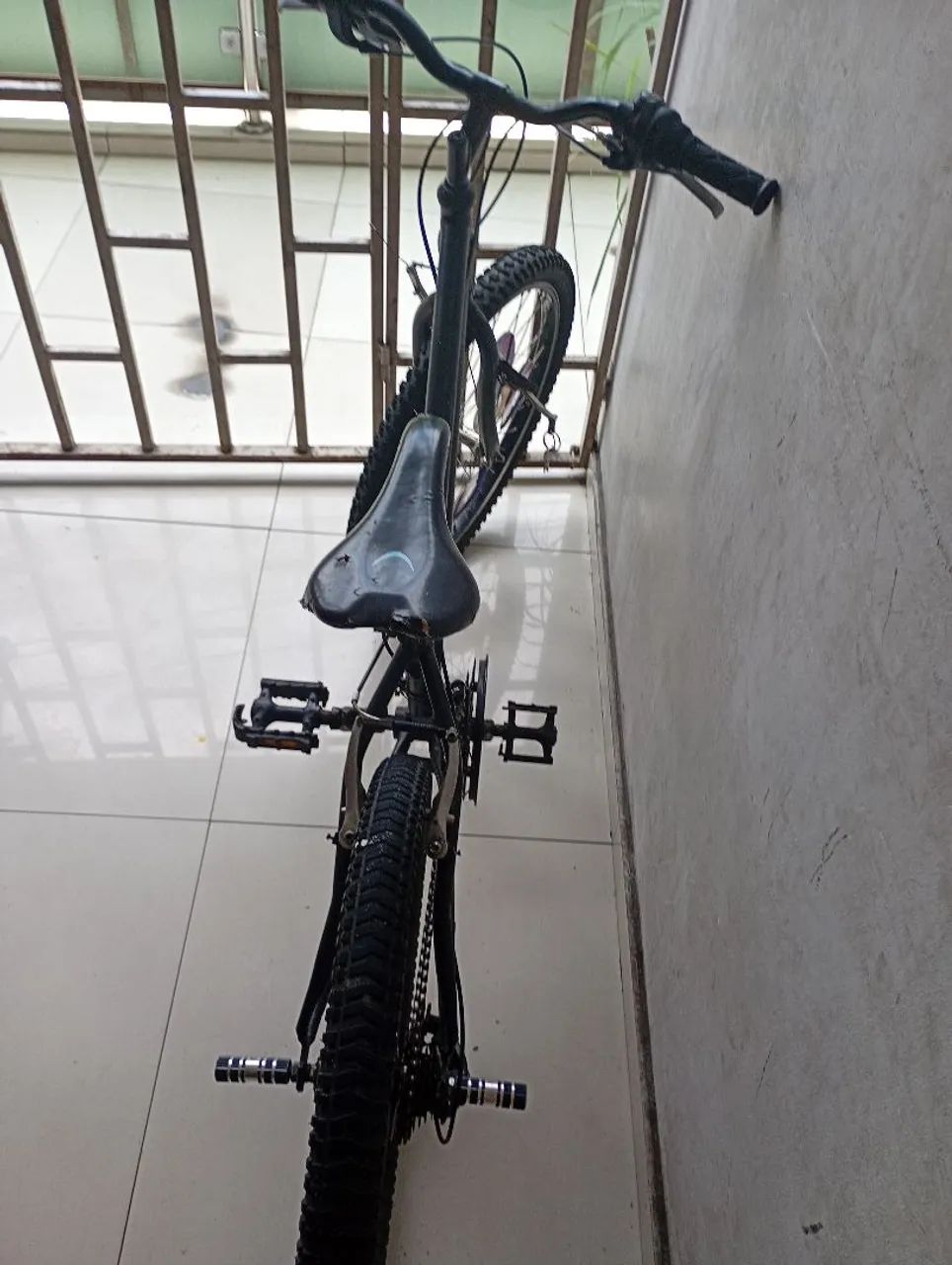 Bicicleta aro 24 top olhe a descrição  - Foto 4