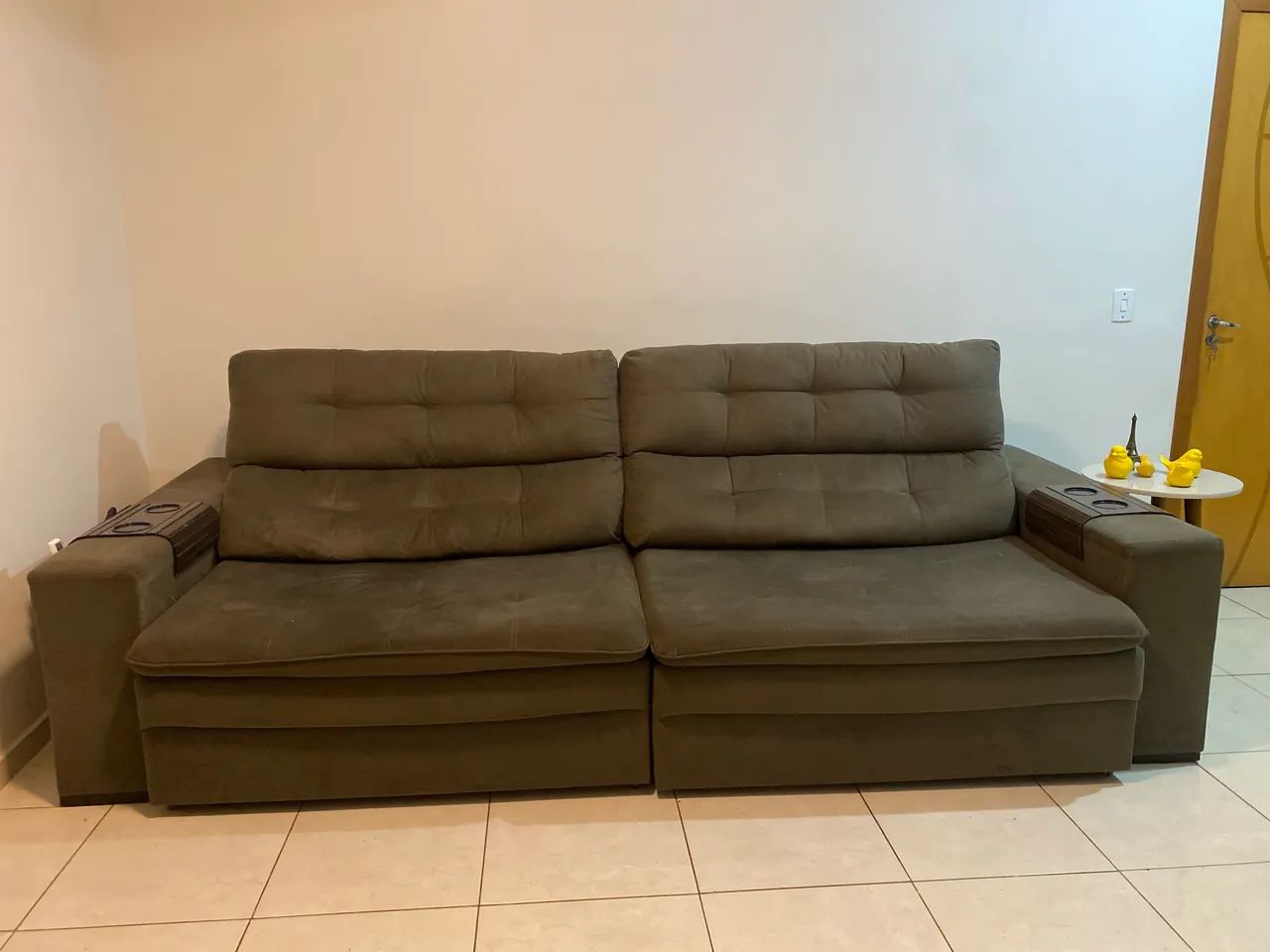Sofá Retrátil e Reclinável 2,80m | Excelente Estado | R$ 1.800 - Foto 5