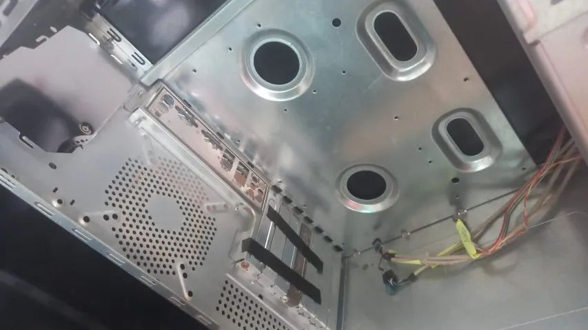 Gabinete para computador usado. - Foto 5