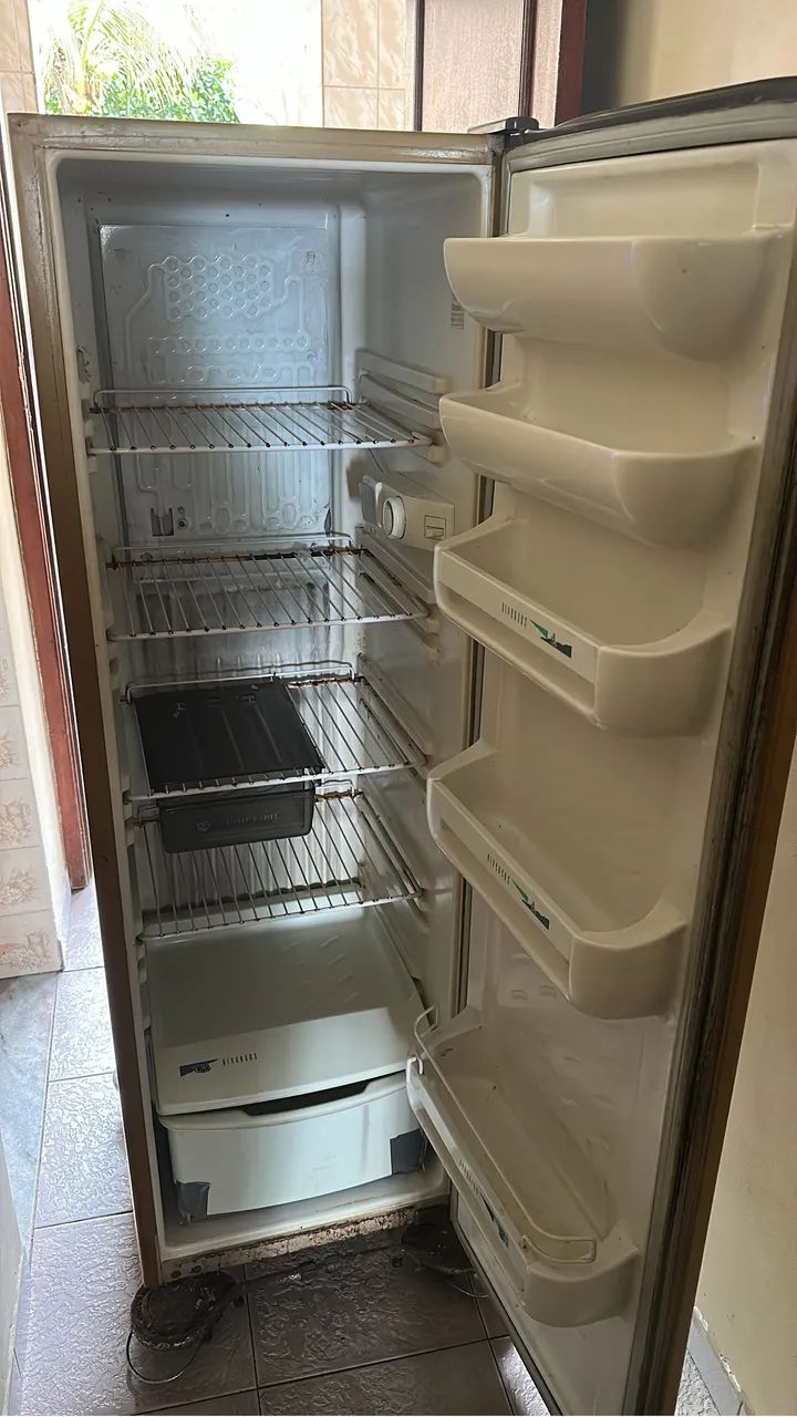 Freezer e Geladeira Consul - Modelos Antigos, Completos e Funcionando - Foto 5