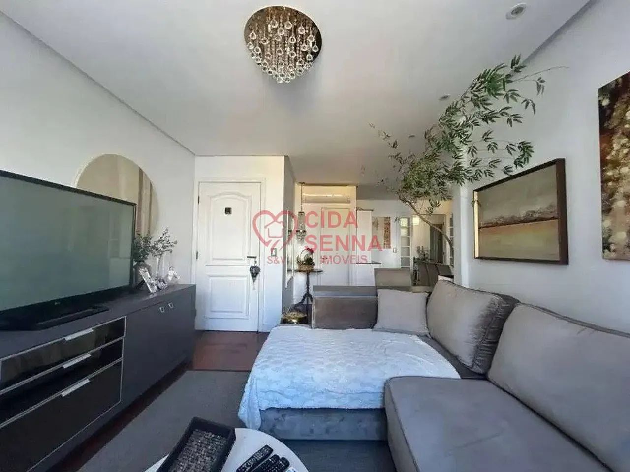 IMPECAVÉL - 2 SACADAS - 2 SUITES - SEMI MOBILIADO - 2 VAGAS LIVRES - Foto 4