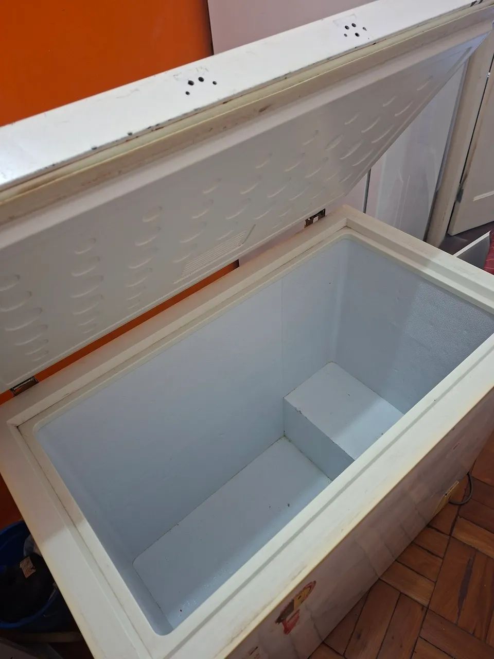 Freezer Philco 200l horizontal usado - Foto 4