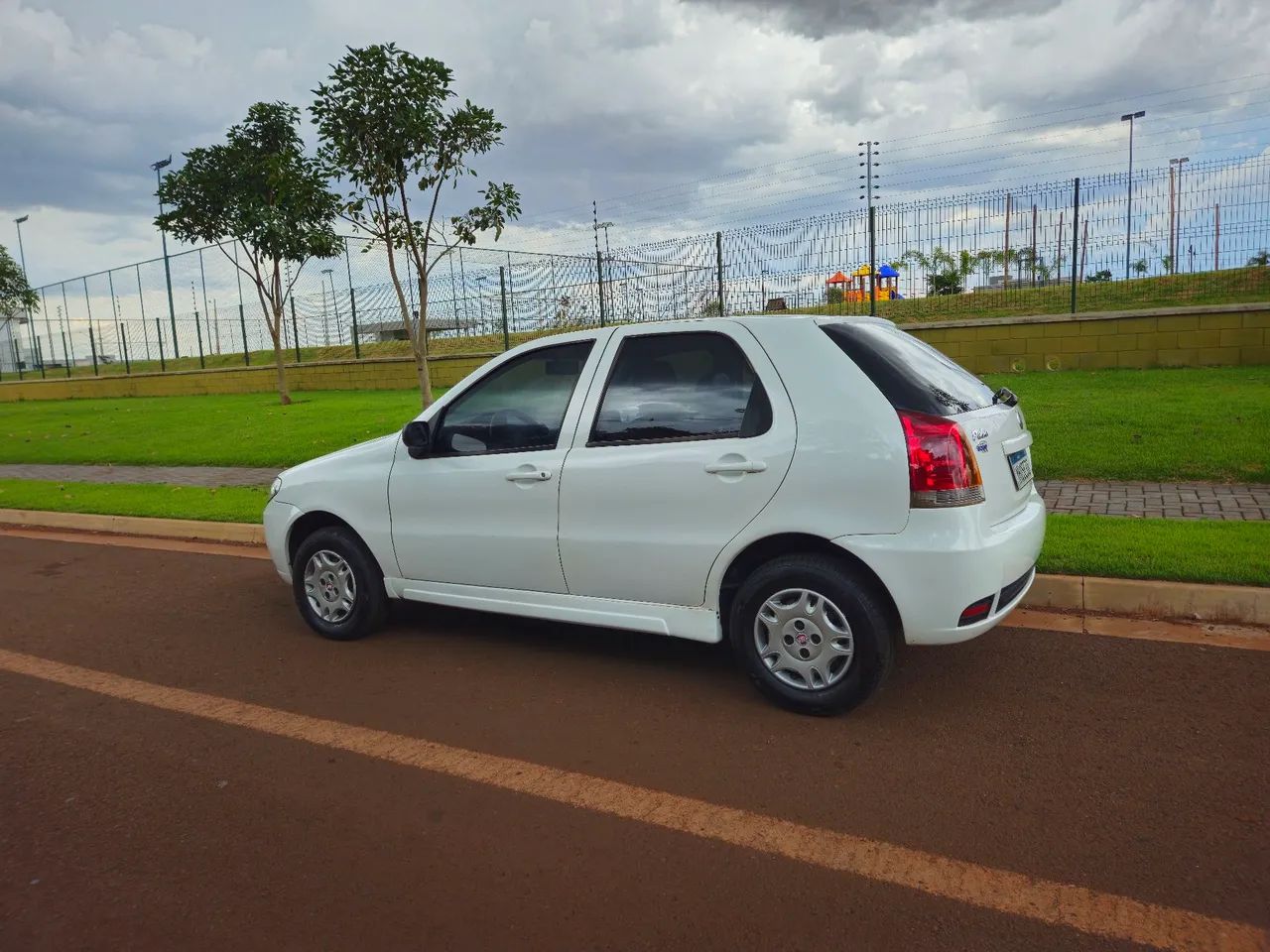 Fiat Palio Palio ELX 1.0 Fire/30 Anos F. Flex 8V 4p 2006