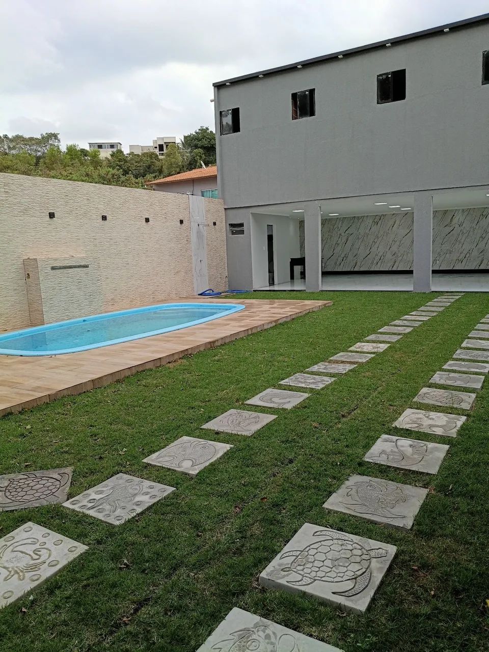 Área de Lazer e Dormitórios, piscina, churrasqueira, totó , pula pula e muita diversão.