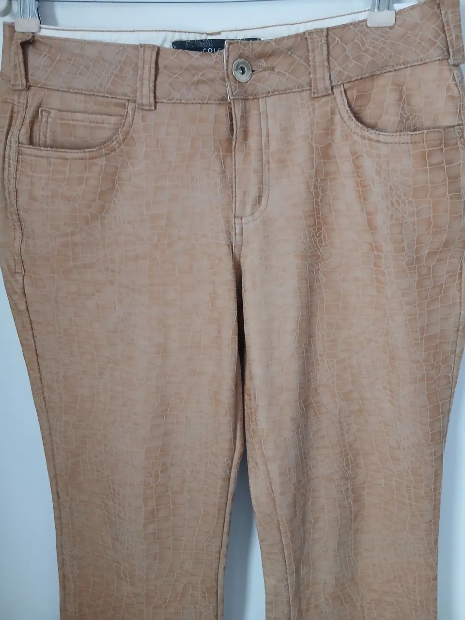 Calça flair original colcci bege croco n42 - Foto 5