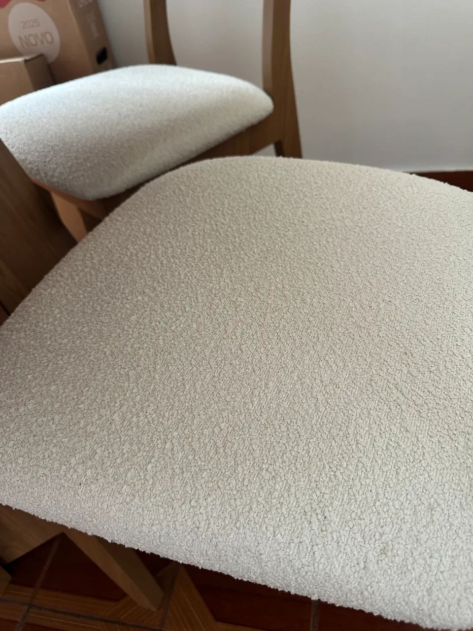 Conjunto mesa de jantar com 4 lugares (montada) - Foto 2