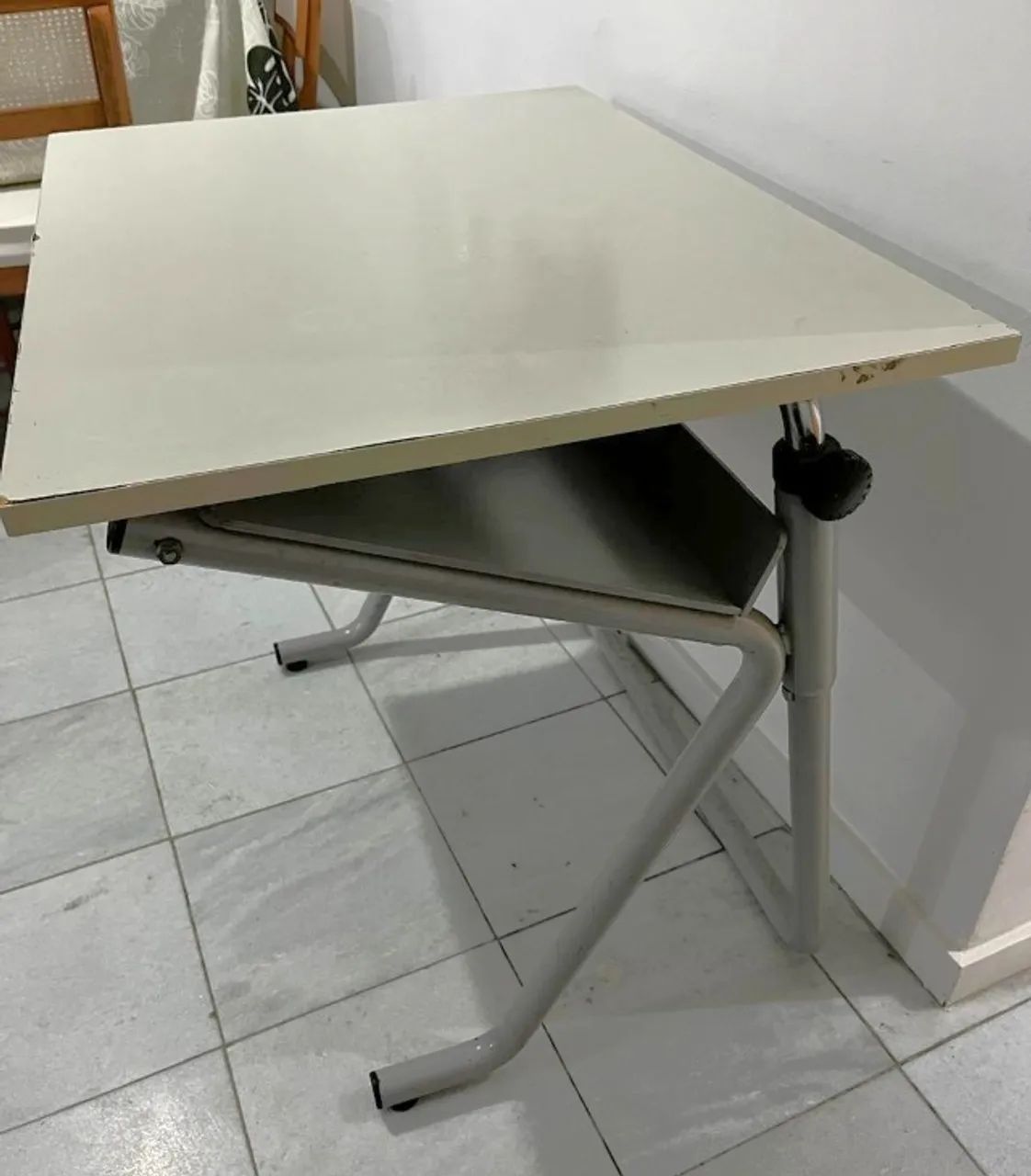 Mesa Prancheta Inclinável - Foto 5