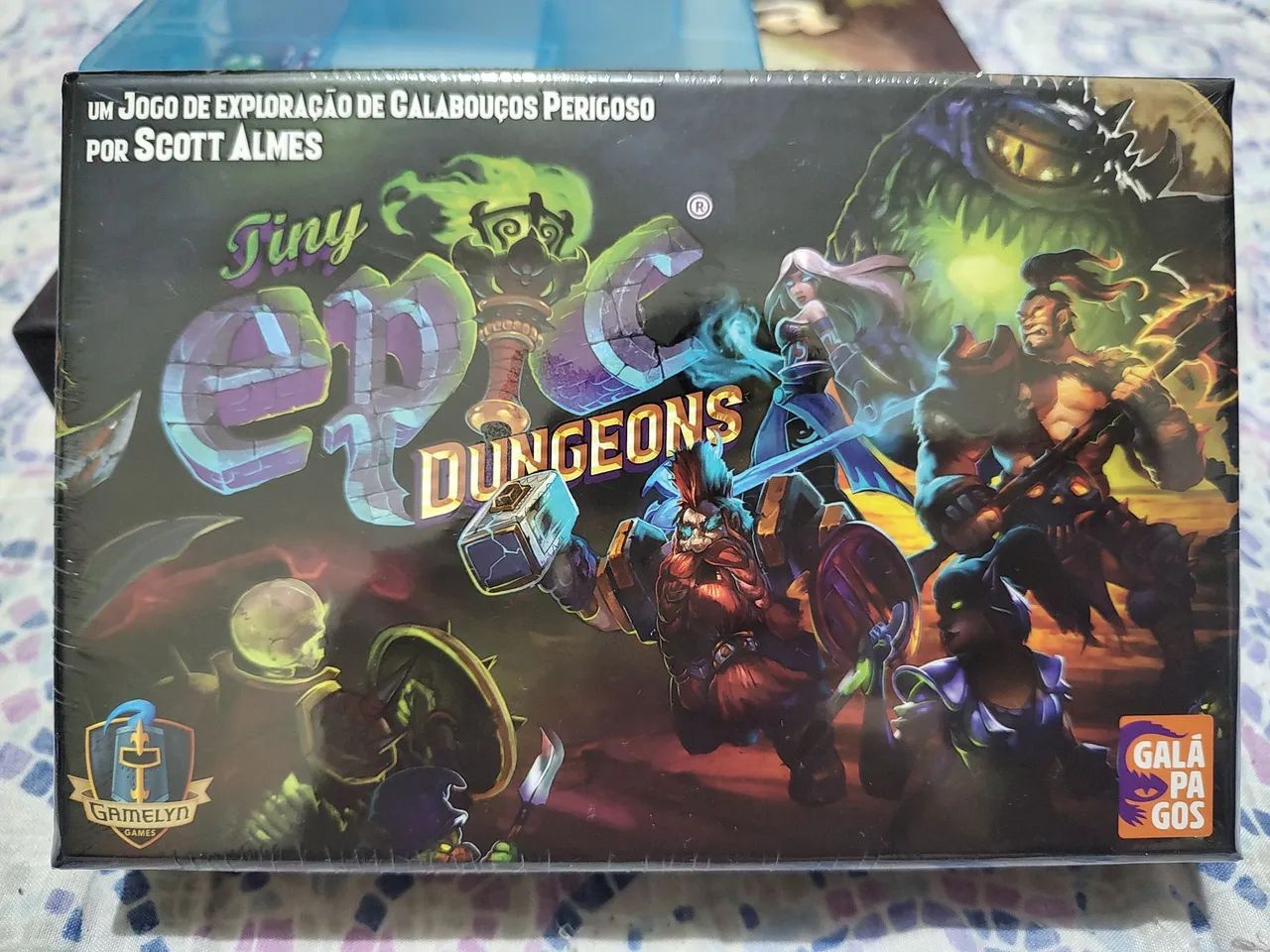 Tiny Epic Dungeons