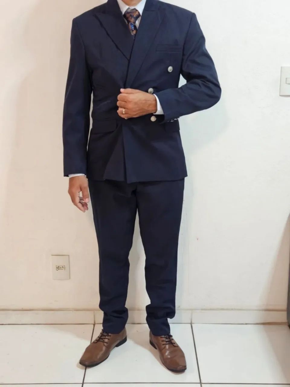 Terno Transpassado Azul Escuro - Em Perfeito Estado - Foto 5