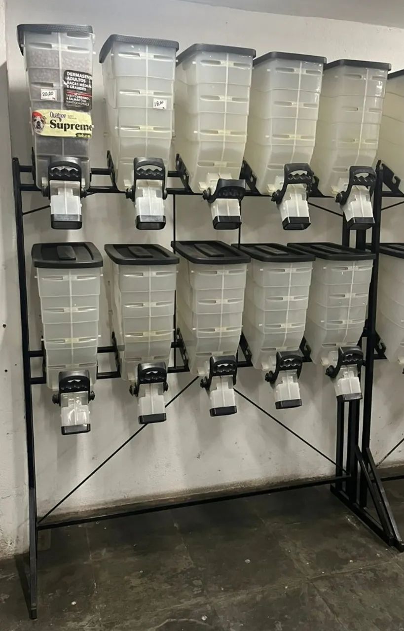 Dispenser de ração a granel