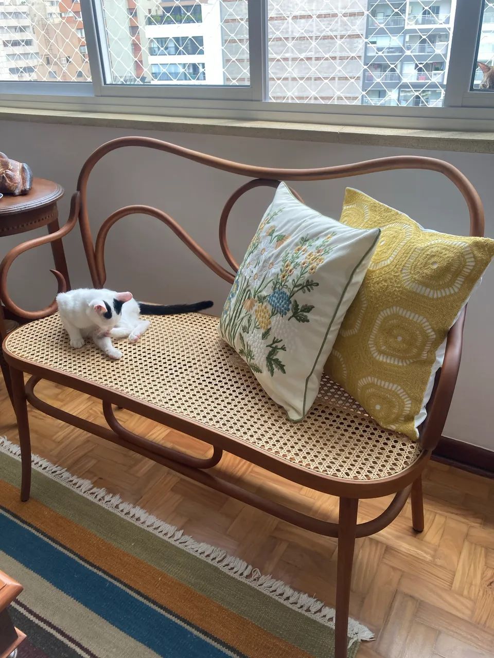 Banco namoradeira vergado estilo Thonet - Foto 2