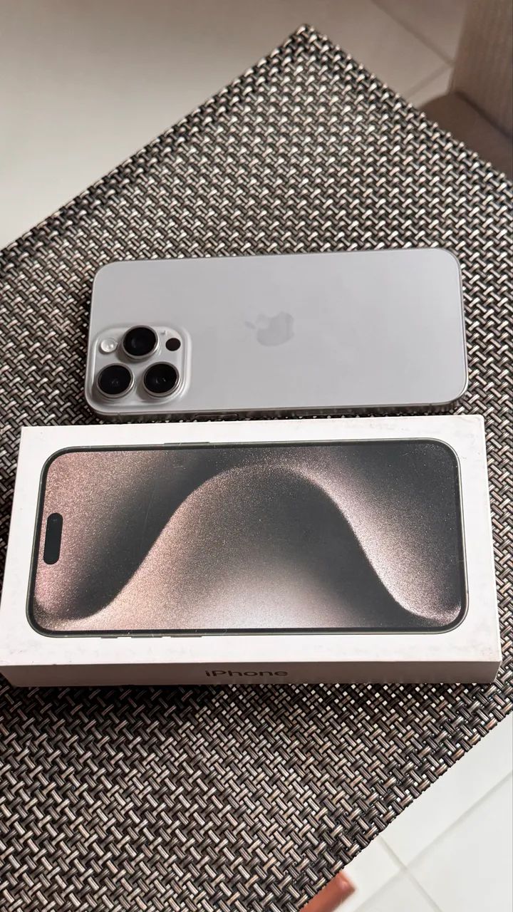 iPhone 15 Pro Max 256  - Foto 2