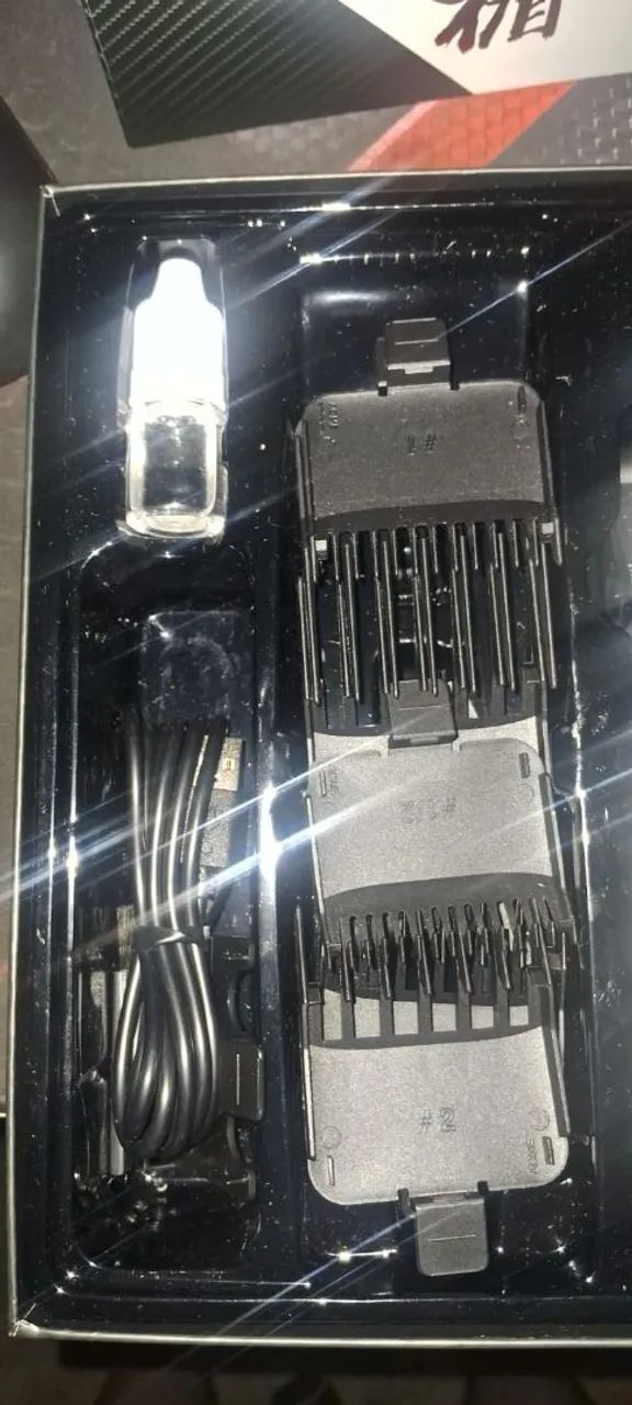 Kit barbeiro, Máquinas e tesouras profissionais. - Foto 5