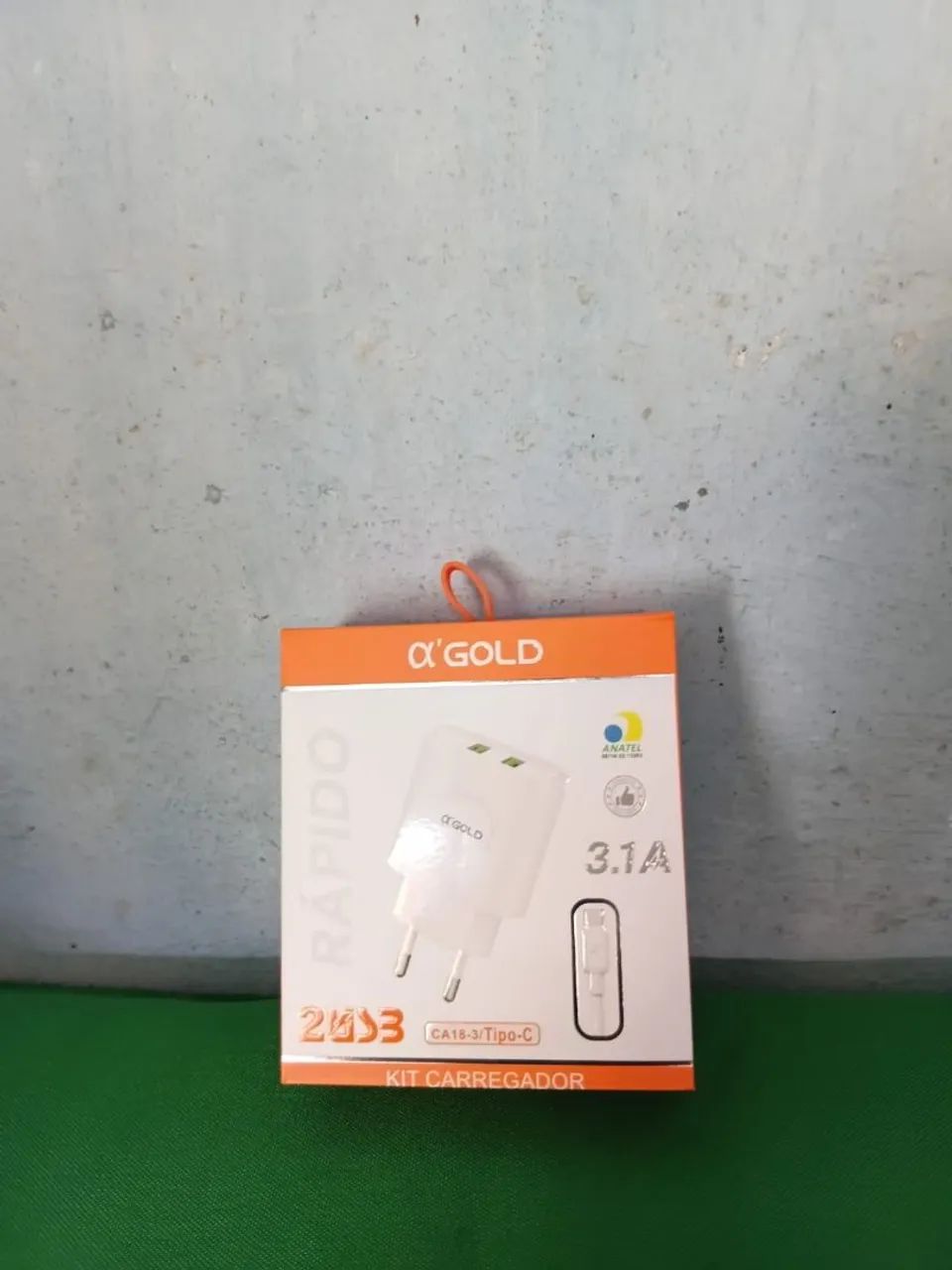 Carregador tipo C com duas entrada USB  - Foto 2