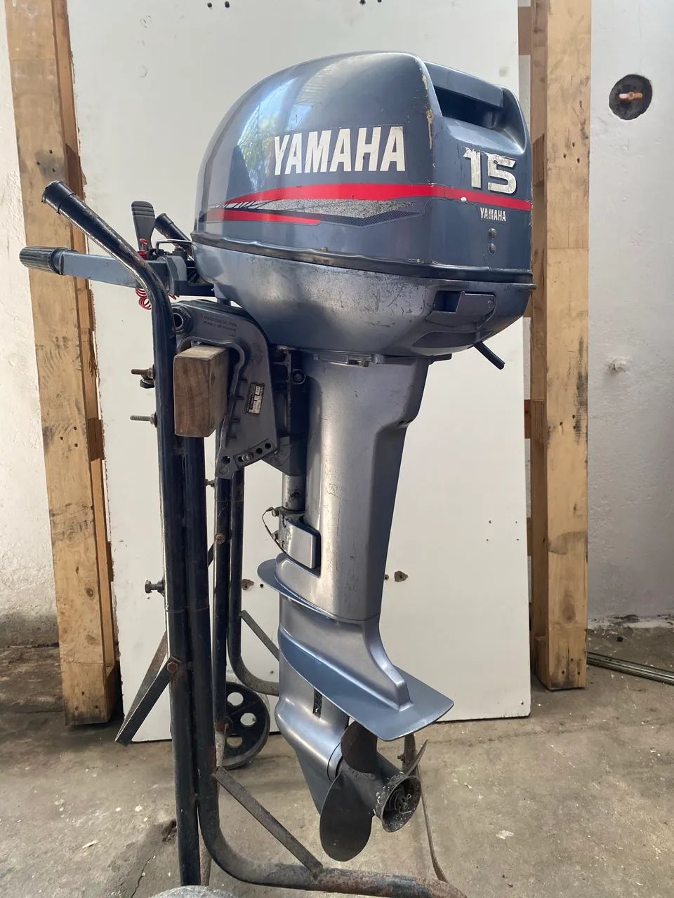 Motor de popa yamaha 15hp 2t