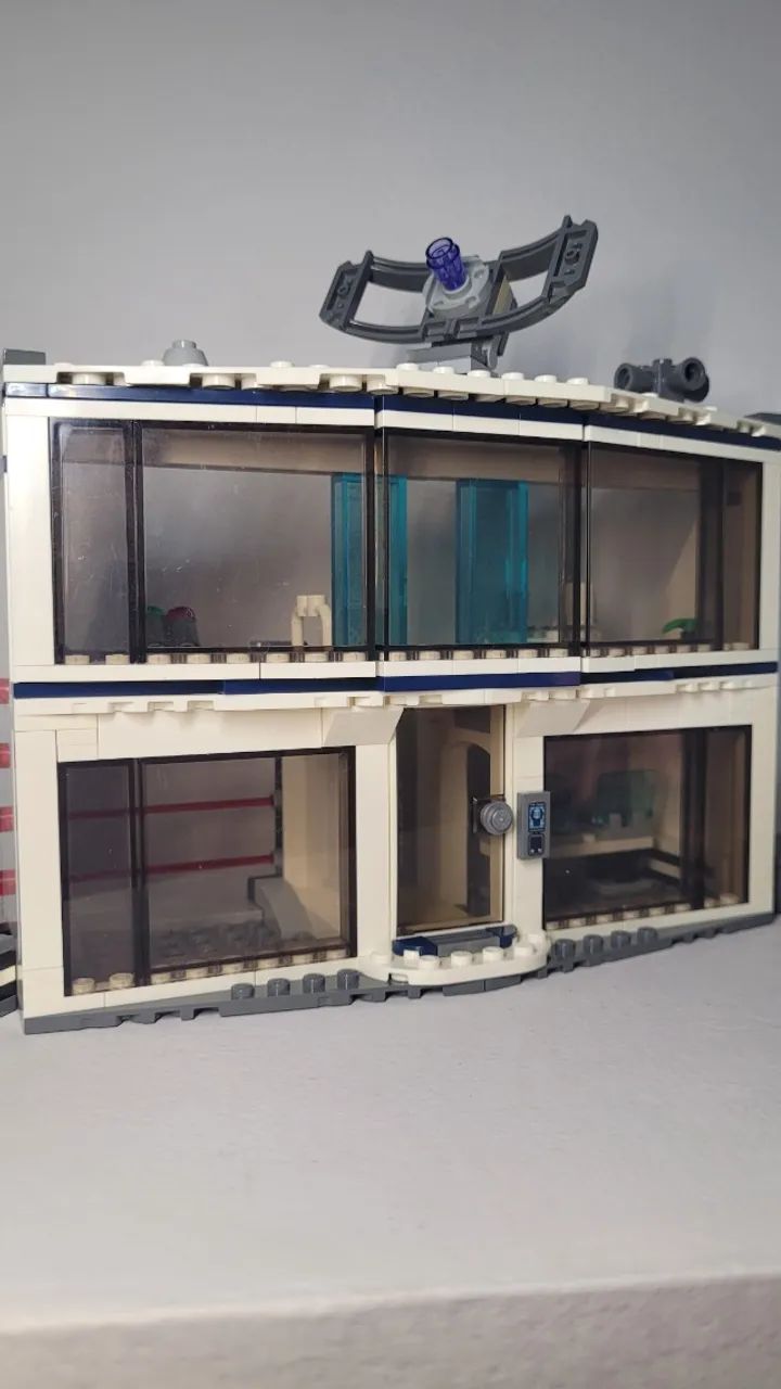 Lego Marvel - Base dos Vingadores  - Foto 2