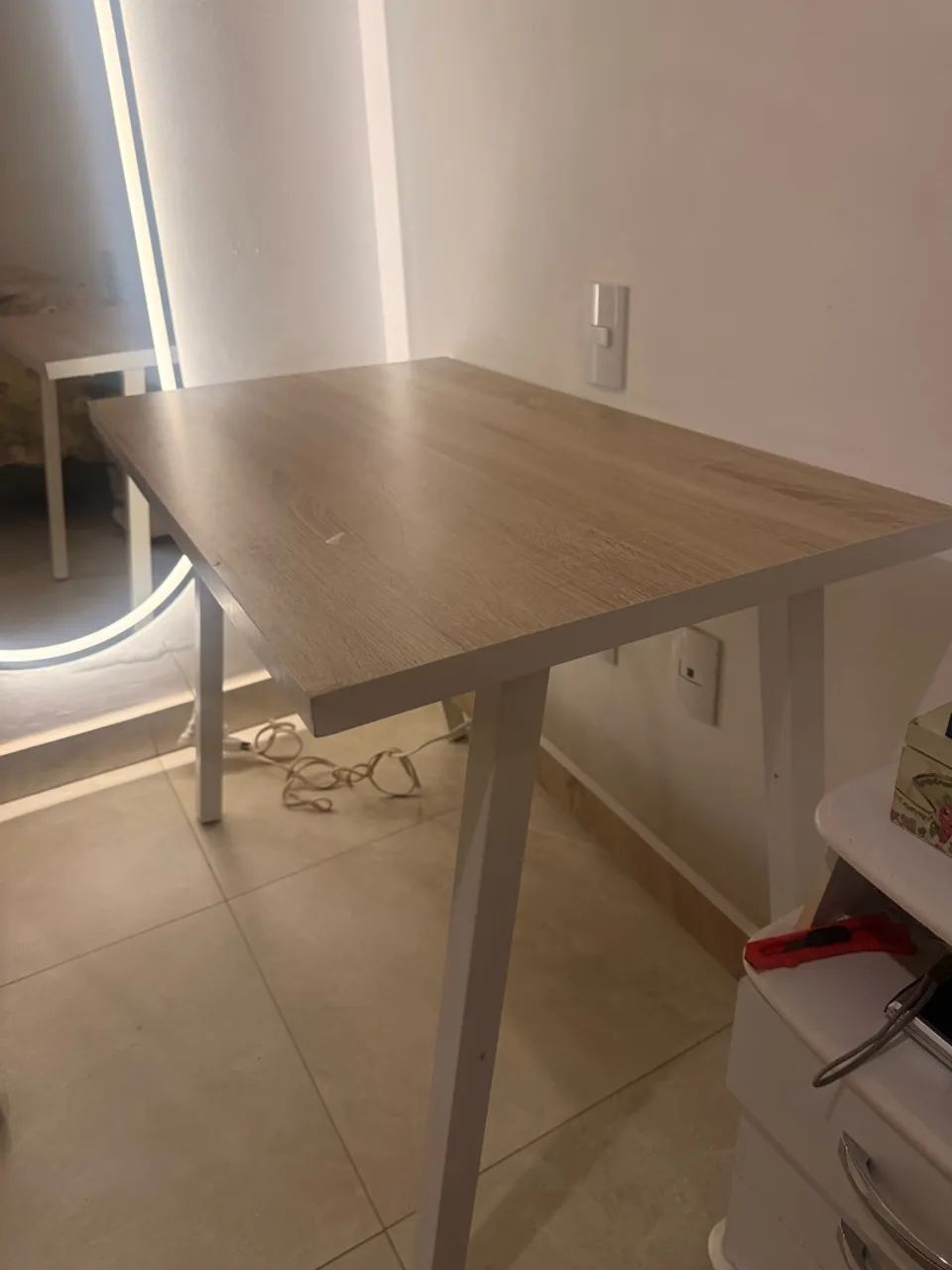 Mesa Tok&Stok (Madeira e Branco) - Foto 2