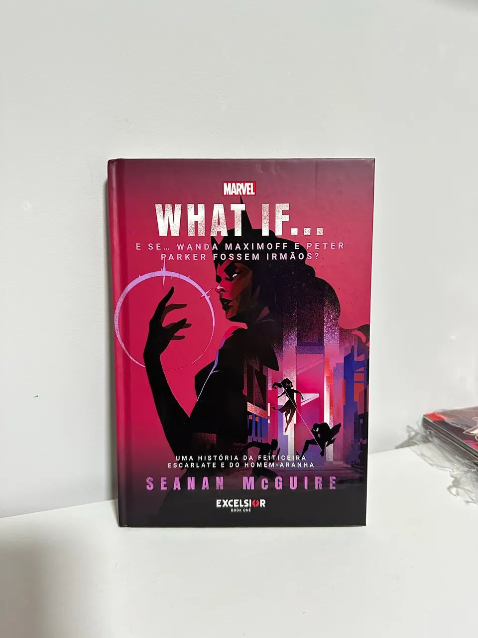 LIVRO WHAT IF WANDA + PETER