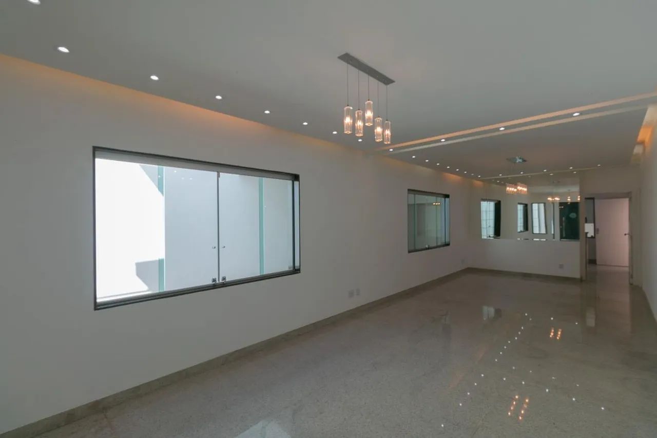 Casa à Venda - Ouro Preto, 3 Quartos, 343 m2 - Foto 2