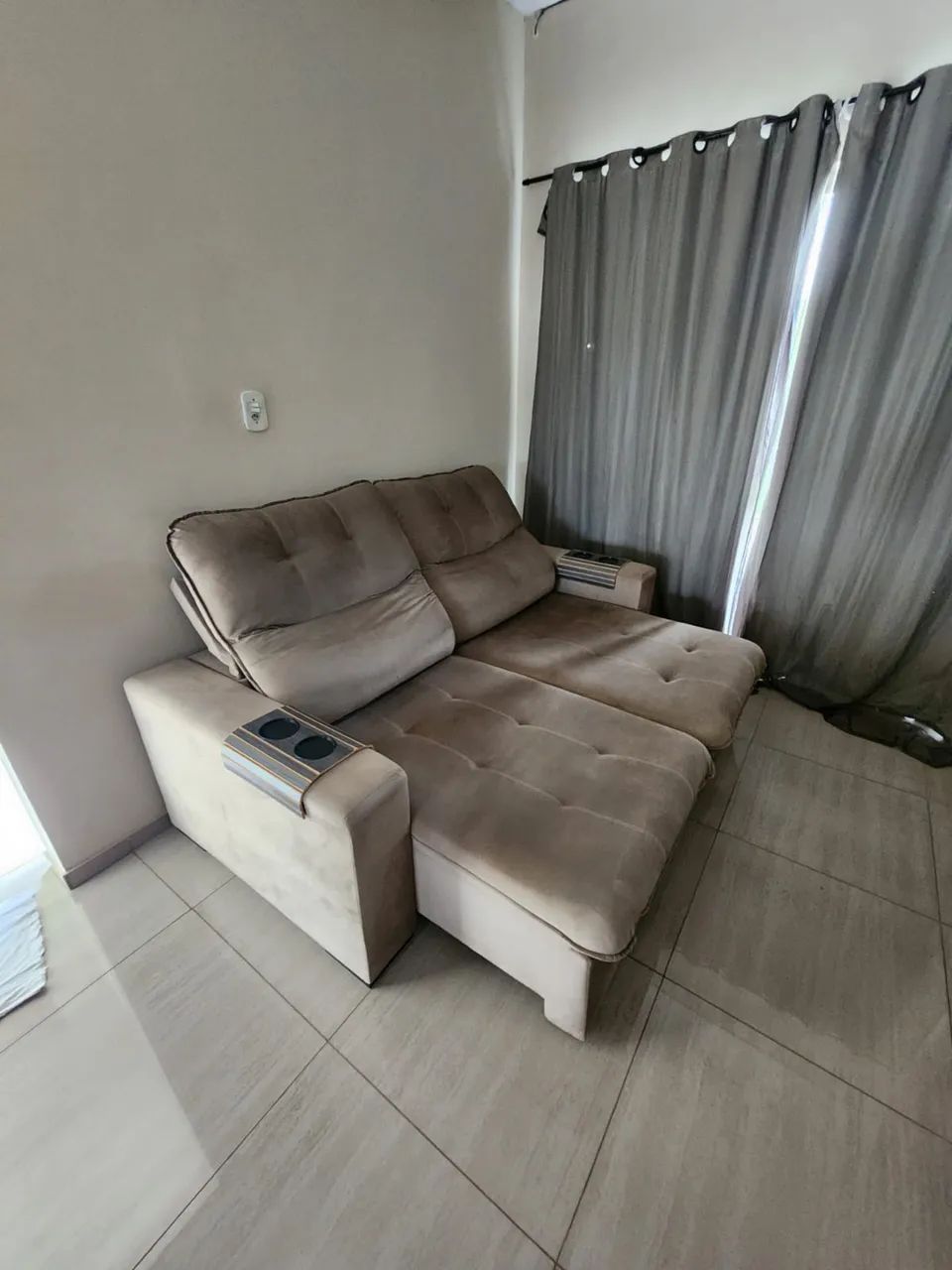 Sofa470064914152837120