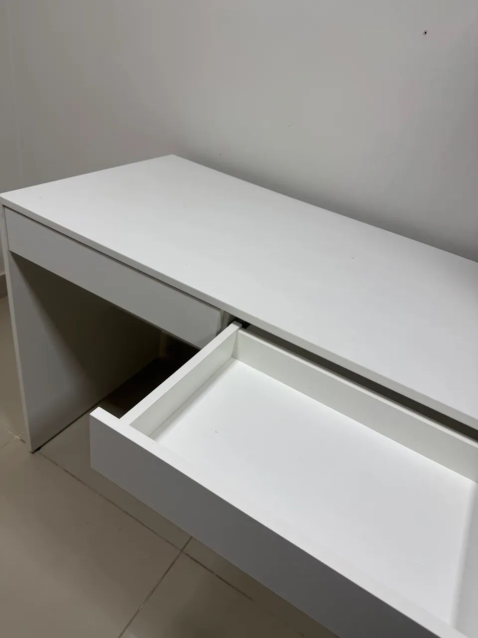 Mesa de escritório com gaveta  - Foto 2