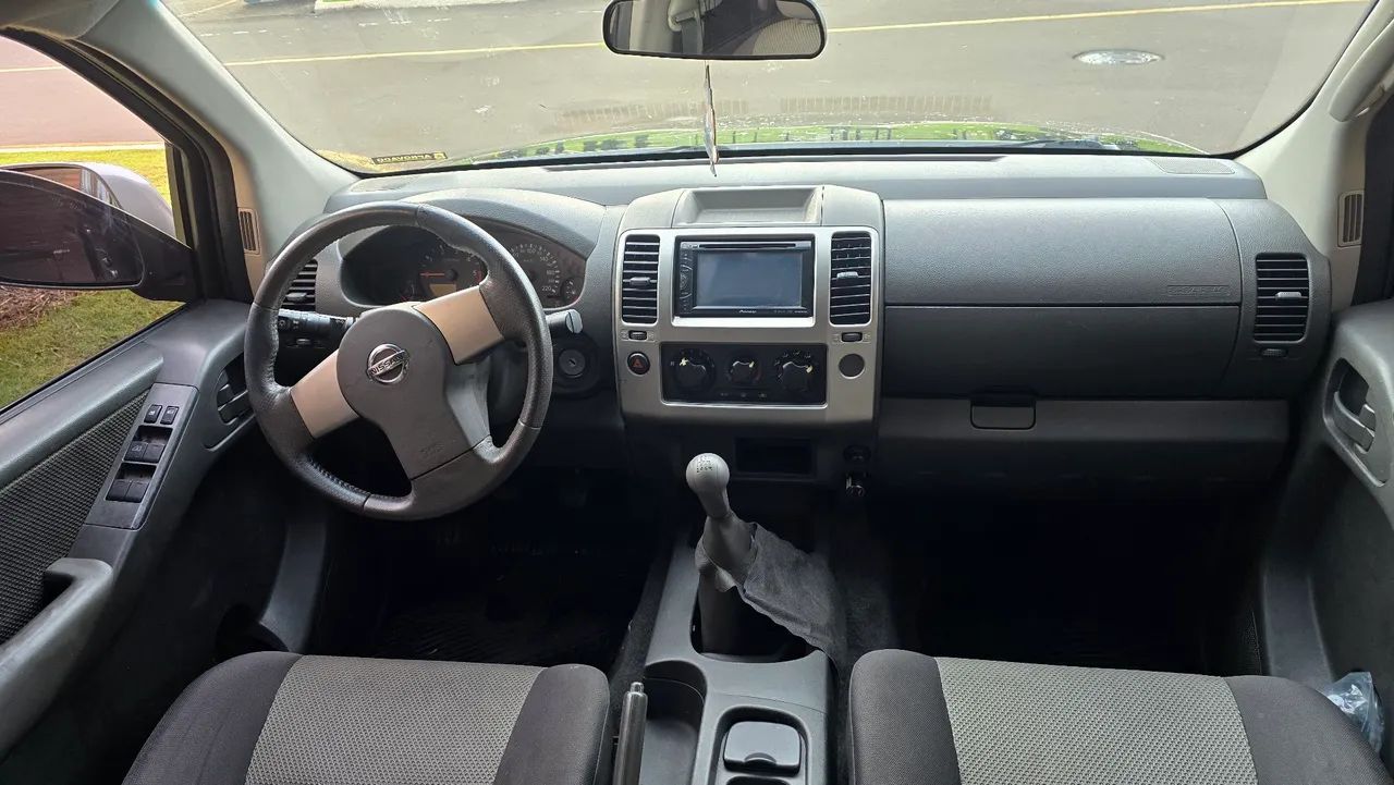 Nissan Frontier Frontier SE ATTACK CD 4x2 2.5 TB Diesel 2012