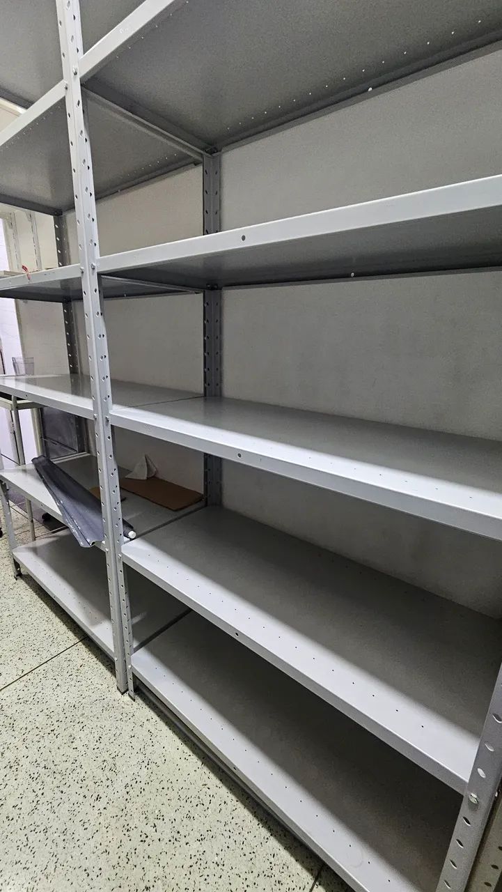 Armário Aço Estoque ? Resistente, com Prateleiras - Foto 3