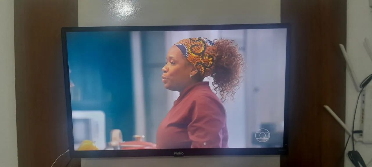 Smart tv philco 32 polegadas Netflix youtube - Foto 4