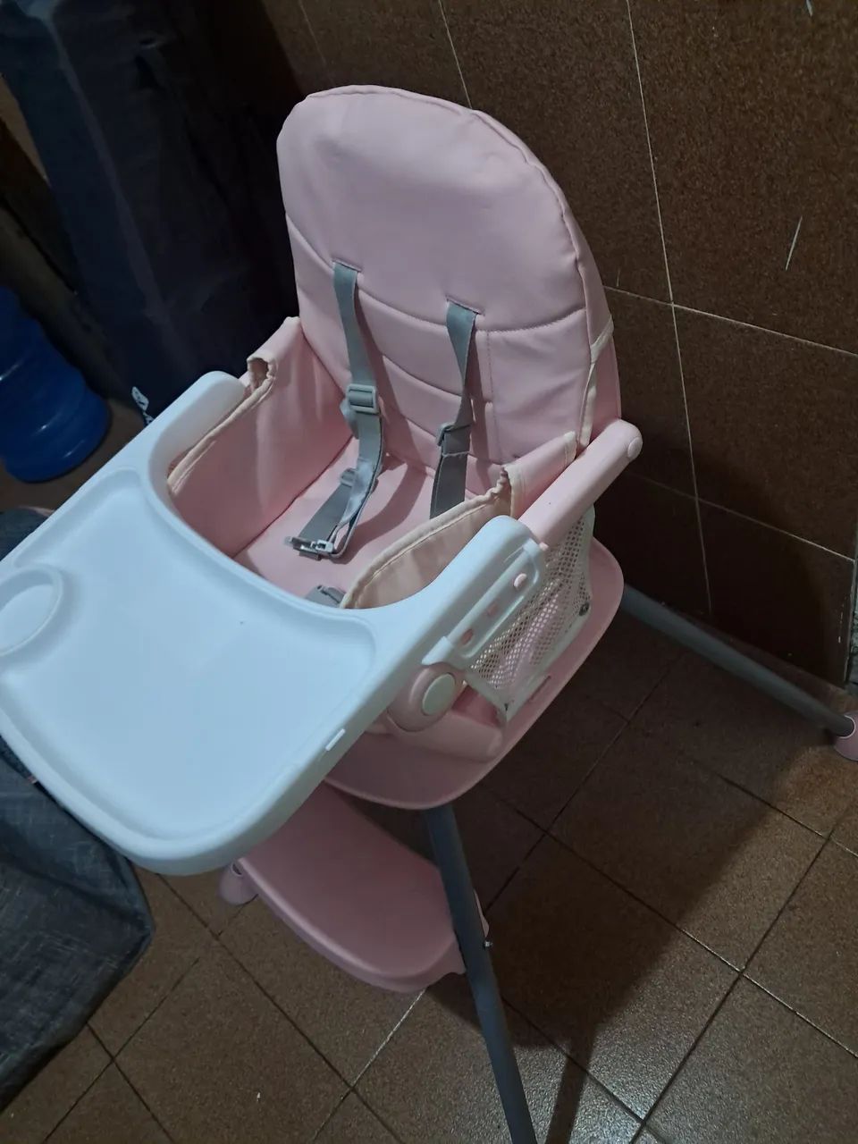 Cadeira de alimentação nova - Foto 4