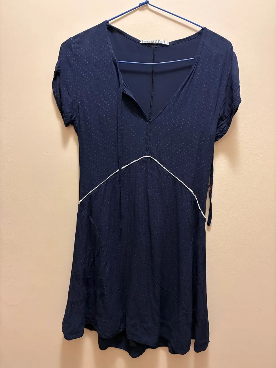 Vestido curto, da Período Fértil